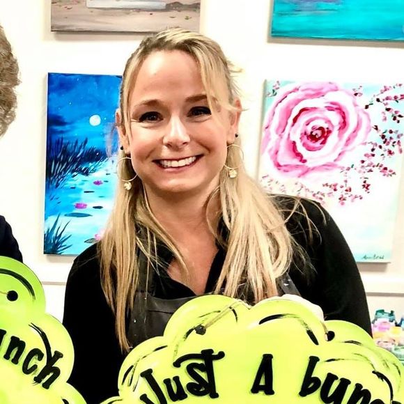 Profile Picture of Sue Karabaich (@mkarabaich) on Poshmark