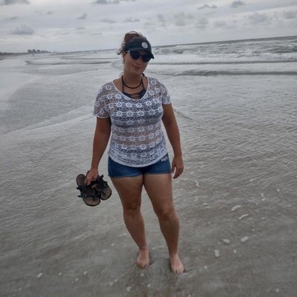 Profile Picture of Bryana Hollifield (@bryanahollifiel) on Poshmark