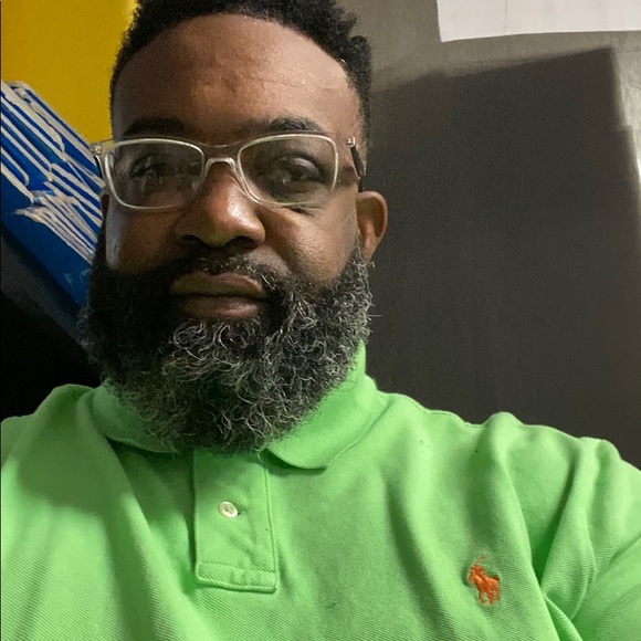 Profile Picture of Dwayne Lindsey (@dwaynelindse156) on Poshmark