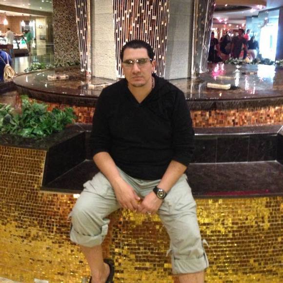 Profile Picture of Mostafa Hassanin (@mohassanin) on Poshmark