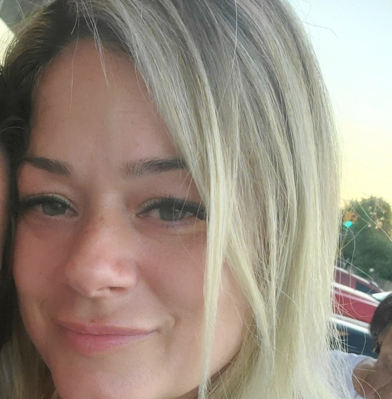 Profile Picture of Michelle Manthorne-polanco (@mishy131) on Poshmark