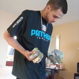 Profile Picture of Tyler Moeller (@Jersey_Ty) on Twitter