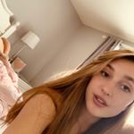 Profile Picture of julia knudson 🦋 (@juliaknudson) on Instagram