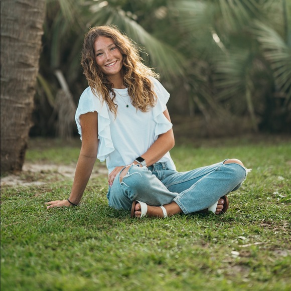 Profile Picture of Sophia Mann (@ssophia_mann) on Poshmark