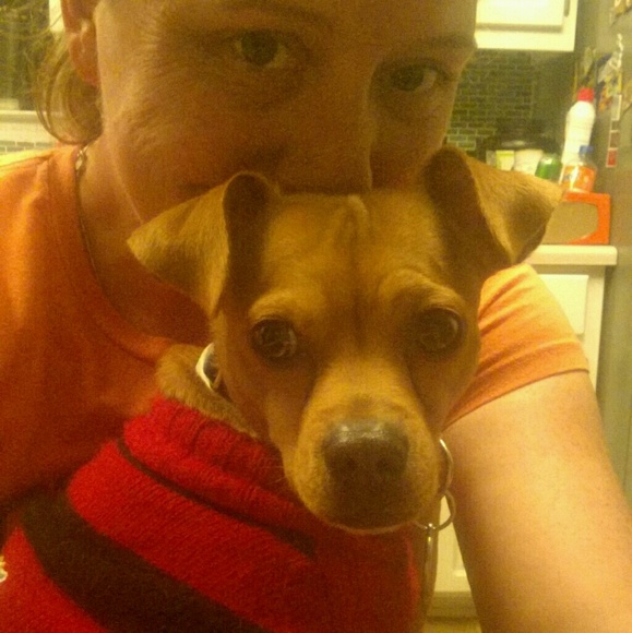 Profile Picture of Katie Lutterbie (@kklolo) on Poshmark