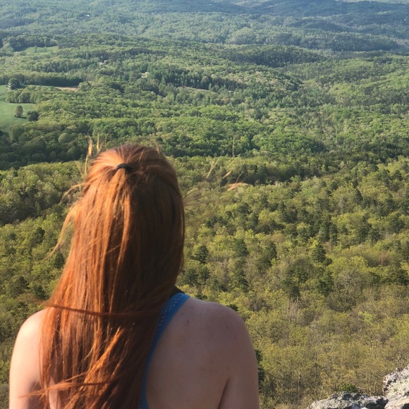 Profile Picture of Kelsey Quinn (@kelsey785) on Poshmark