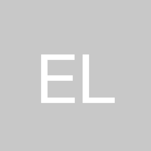 Profile Picture of Elly Lenton (@elenton) on Poshmark
