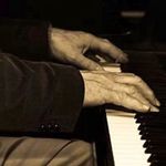 Profile Picture of Larry Barker (@larrybarkerpiano) on Instagram