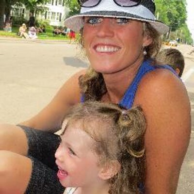 Profile Picture of Pam Praught-Dennis (@DazzledPam) on Twitter