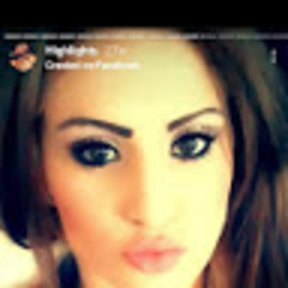 Profile Picture of Bebe Negrette (@negrettebebe) on Poshmark