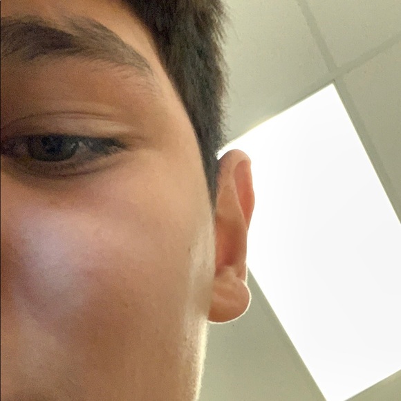 Profile Picture of Alex Ibarra (@alex_ibarra100) on Poshmark