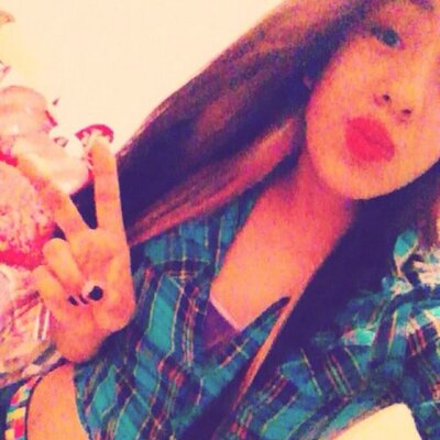 Profile Picture of Janet Raya (@raya_janet) on Twitter