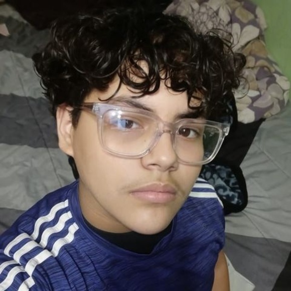 Profile Picture of Jacob Arriaga (@jacobarriaga424) on Poshmark