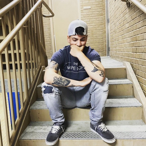 Profile Picture of Cooper Clemenson (@cooperclemenson) on Poshmark