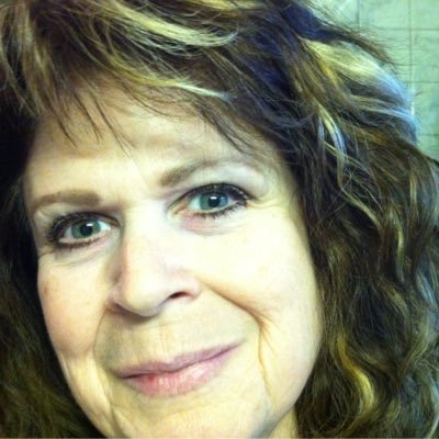 Profile Picture of Sue Keefer (@SueOutlanderPA) on Twitter