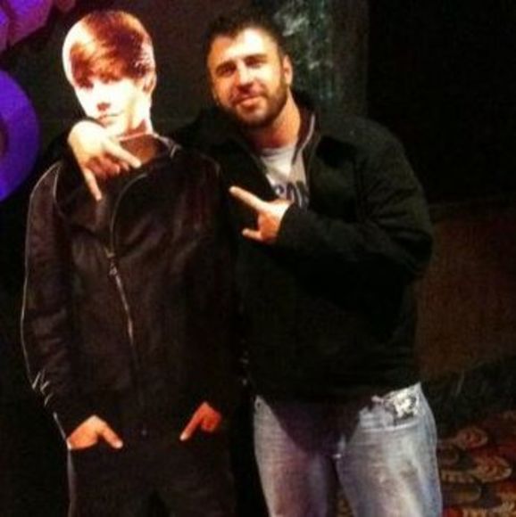 Profile Picture of Josh Ryan (@joshhryan) on Poshmark