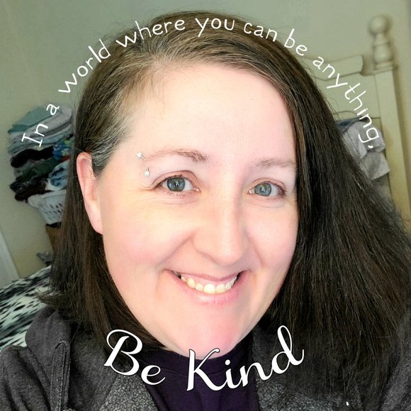 Profile Picture of Tracy Sampson-robinson (@tracysampson683) on Poshmark