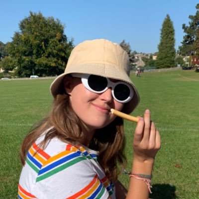 Breadstick Gal - Twitter Profile Picture of Breadstick Gal (@MaiaGage) on Twitter