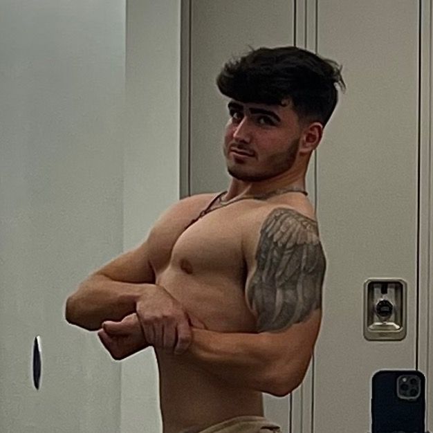 Profile Picture of Colin Raymond (@itzcolin12) on Tiktok