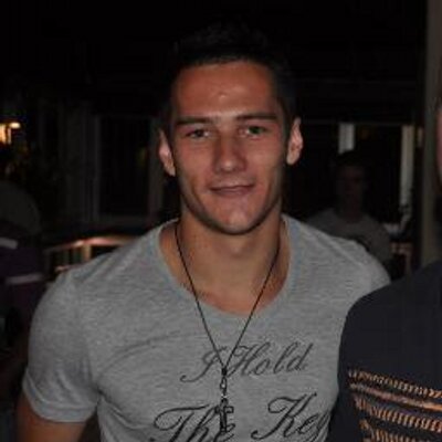 Profile Picture of Aaron Acton (@AaronAc10) on Twitter