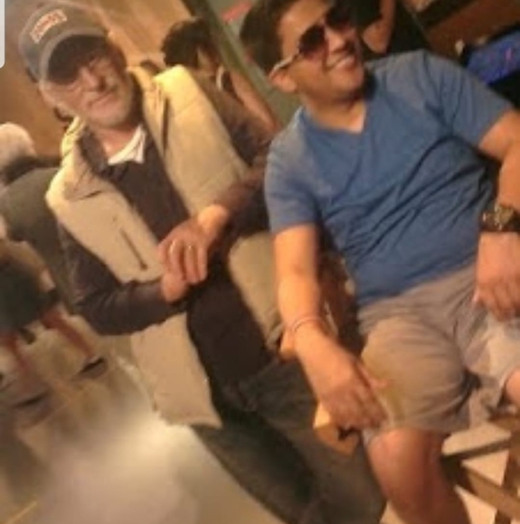 Profile Picture of Vincent Gordon (@vincentgordon) on Poshmark