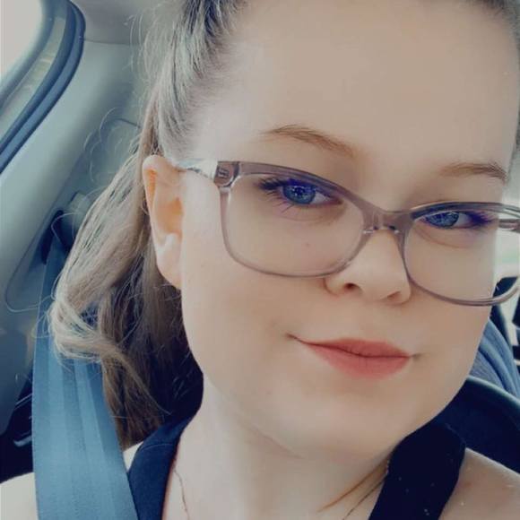 Profile Picture of Kiarra Condley (@kiarracondley) on Poshmark