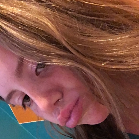 Simone Green - Poshmark Profile Picture of Simone Green (@simonegreen534) on Poshmark