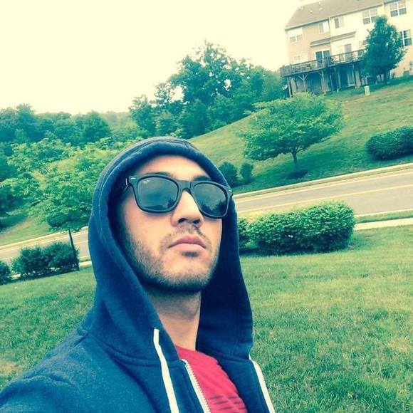 Profile Picture of Hamayoun Rocky (@hamayounrocky) on Poshmark