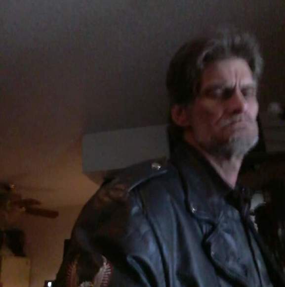 Profile Picture of Damon Dennis (@damondennis176) on Poshmark