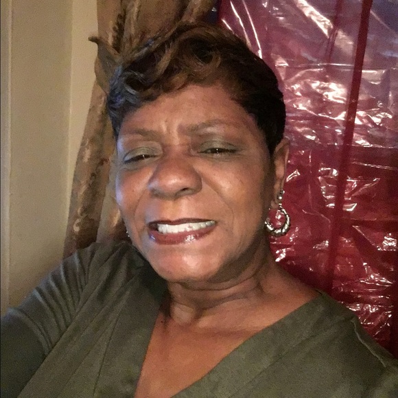 Profile Picture of Gertrude Kennedy (@gmathis8851) on Poshmark
