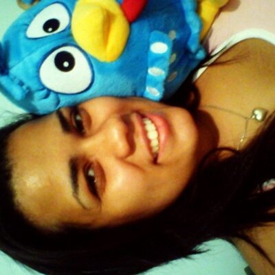 Julia Ramos - Twitter Profile Picture of Julia Ramos (@julia_brito) on Twitter
