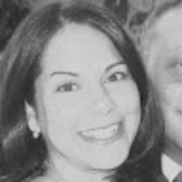 Lisa Millus - Poshmark Profile Picture of Lisa Millus (@lisa_millus) on Poshmark