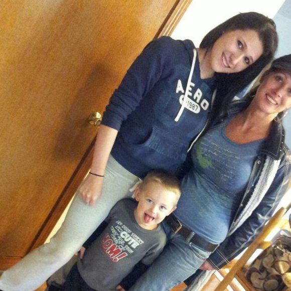 Profile Picture of Tabatha Cruikshanks (@tabatha_c) on Poshmark