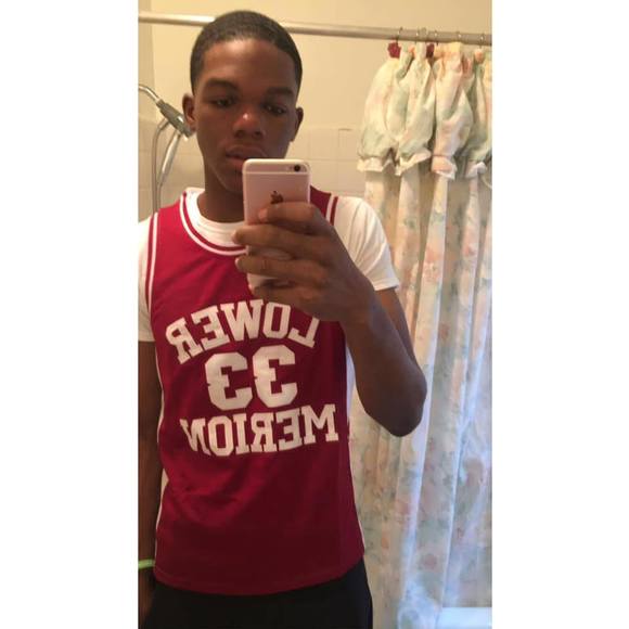 Profile Picture of Kenny Tillman (@kt260111) on Poshmark