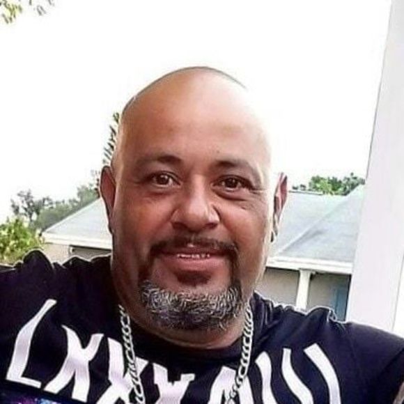 Profile Picture of Harold Negron (@hnegron4069) on Poshmark