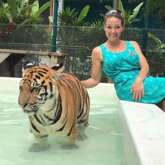 Profile Picture of Cristina Holmes (@cmholmes82) on Poshmark