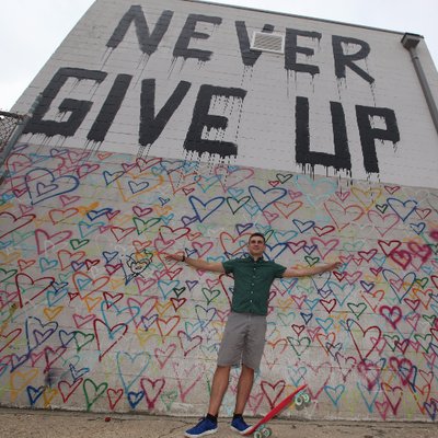 Profile Picture of Ian Thomas (@___ianthomas___) on Twitter