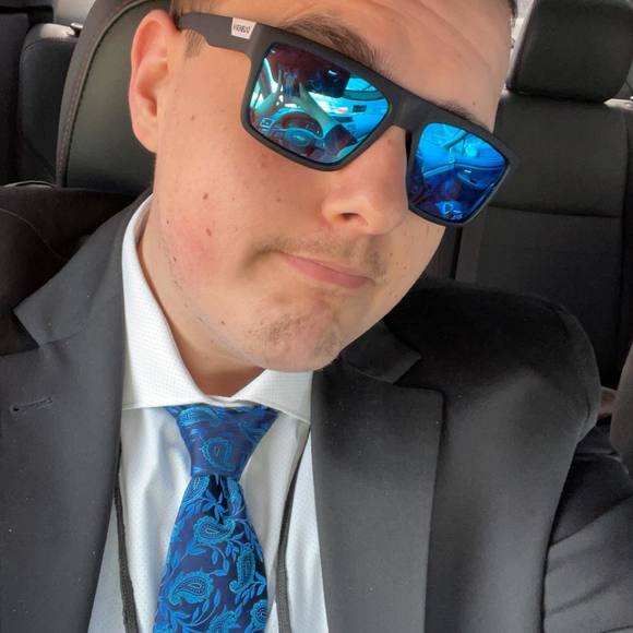 Profile Picture of Devin Burrell (@dburrrr) on Poshmark