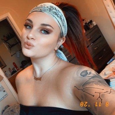 Profile Picture of Brooke 🧞‍♀️ (@brooke_ruth) on Twitter