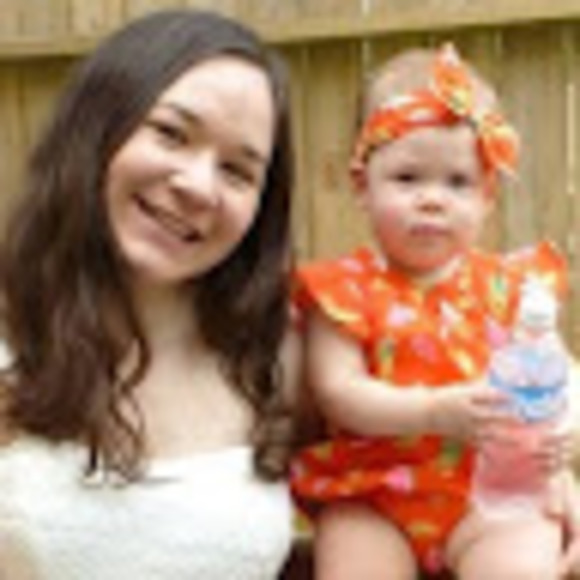 Profile Picture of Andrea salazar Collins (@asalazar1707) on Poshmark