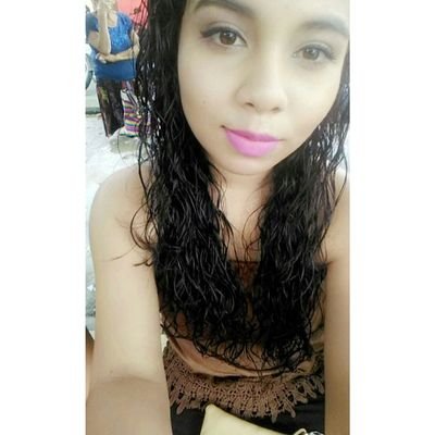 Profile Picture of Linda Esquivel ❤️ (@E24Karina) on Twitter