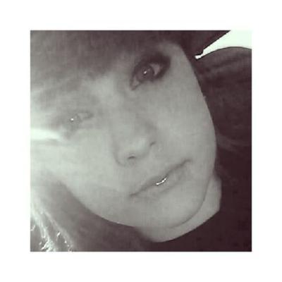 Profile Picture of Hailey Reeves (@haileybuns70691) on Twitter