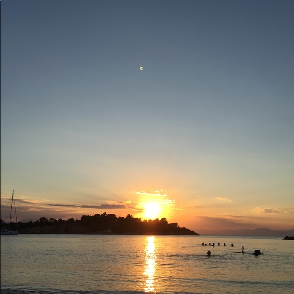 Profile Picture of Cherelyn Karras (@ckarras) on Poshmark