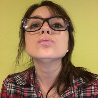 Profile Picture of Paula Velasquez (@velaspau) on Twitter