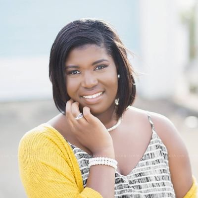 Profile Picture of Essence Jones (@fashioncookie11) on Twitter