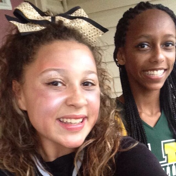 Profile Picture of Alexis Albright (@615_lexx) on Poshmark