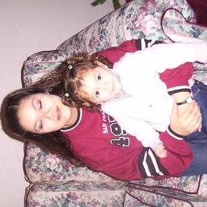 Julie Esperanza - Myspace Profile Picture of Julie Esperanza (@190492082) on Myspace