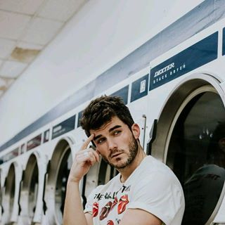 Profile Picture of John Sens (@john.sens.142892) on Facebook