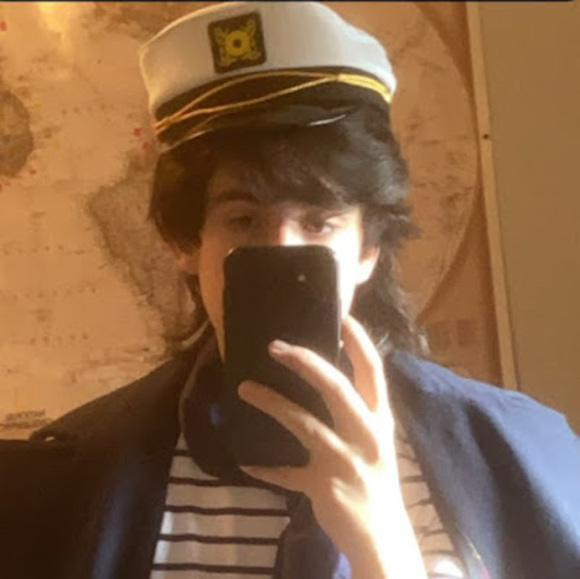 Profile Picture of Liam Debono (@liamdebono) on Poshmark