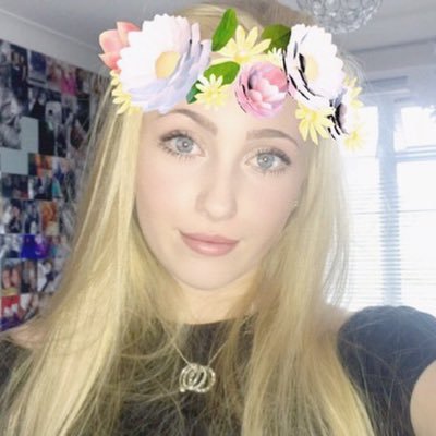 Profile Picture of Leah Lambert ❤️ (@leahlambert_x) on Twitter